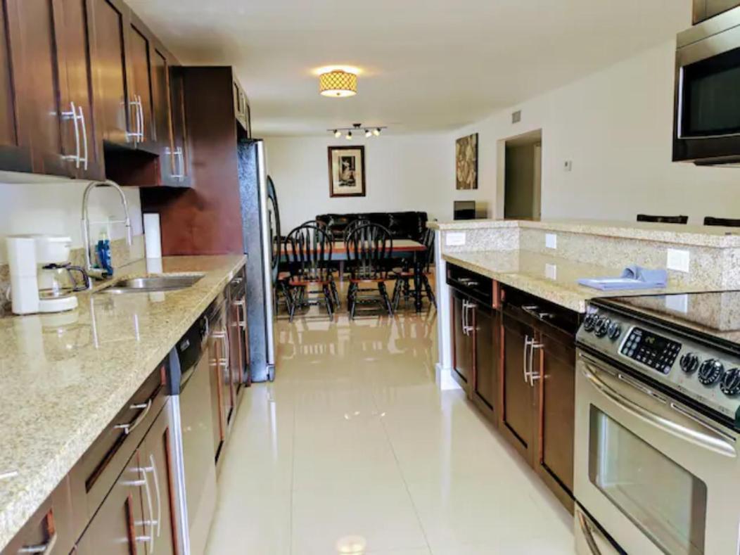 A4 - Endless Summer Rentals - Downtown Apartment Near Park, Ports, And Beach Fort Lauderdale Dış mekan fotoğraf