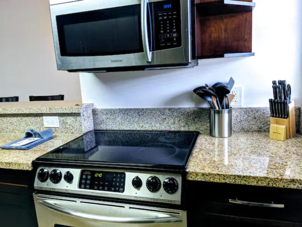 A4 - Endless Summer Rentals - Downtown Apartment Near Park, Ports, And Beach Fort Lauderdale Dış mekan fotoğraf